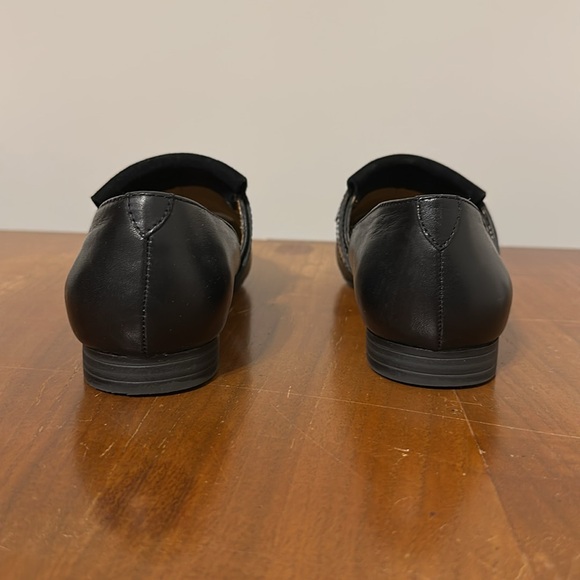 G.H. Bass & Co. Harlow Women's Black Loafers - Picture 9 of 9